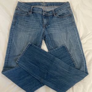 Old Navy the Diva jeans. Never worn.